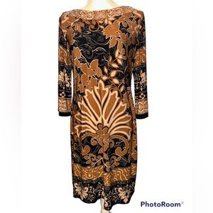 Beautiful knee length dress. Sz8 EUC